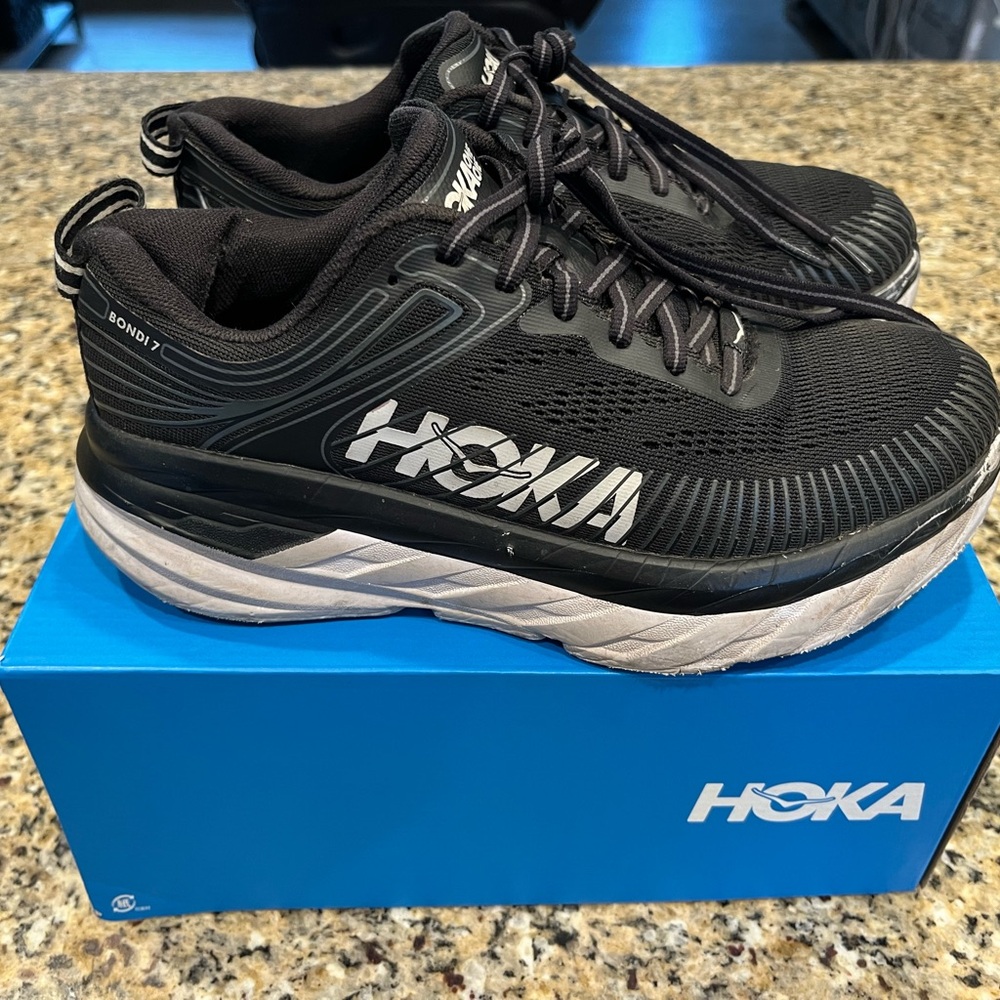 Hoka Bondi 7 Wide Shoes